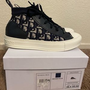 L@@K! Dior Navy Oblique Sneaker SZ 39.5